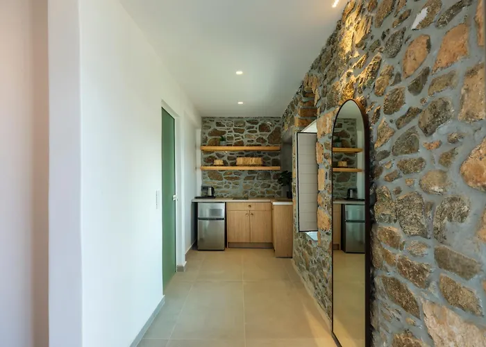 Trinitas Mare Psarou Apartment