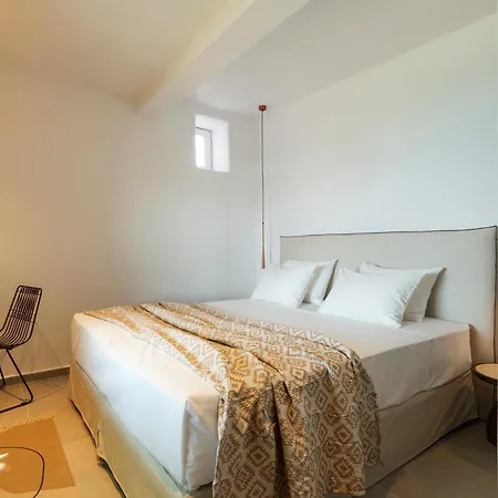 Trinitas Mare Psarou * Psarrou